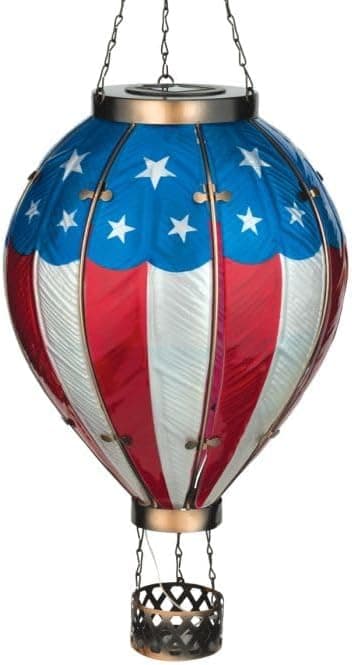 This Solar Hot Air Balloon Lantern Brings Serious Vibes to Your Garden